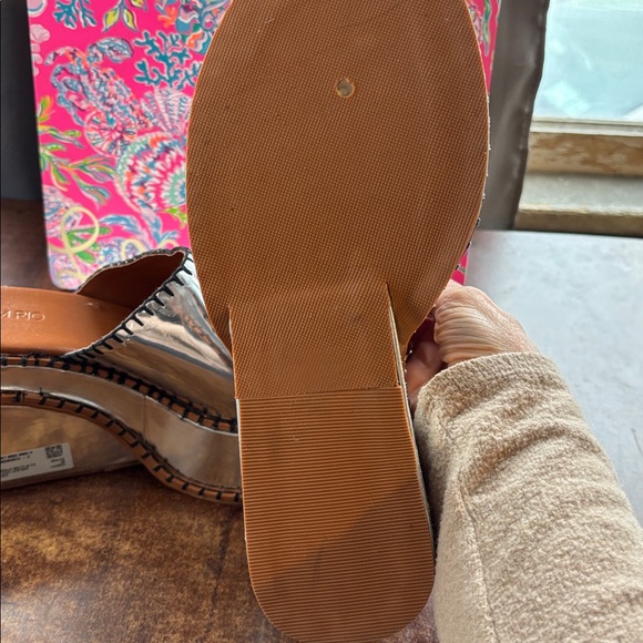 Farm Rio Sample Silver Wedge Mule Sandal - Picture 7 of 14